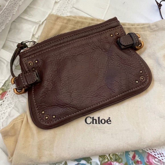 Chloe - Picture 1 of 6
